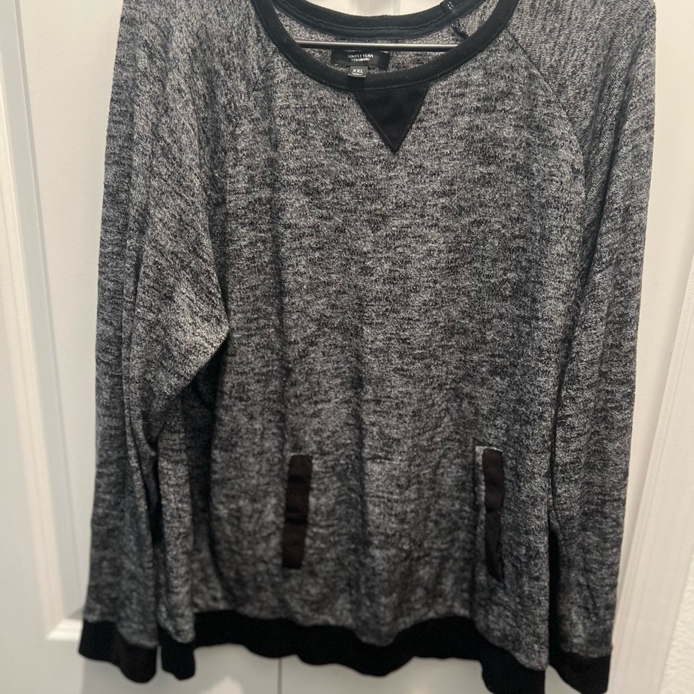 Simply Vera Vera Wang Charcoal and Black Crewneck Sweater
